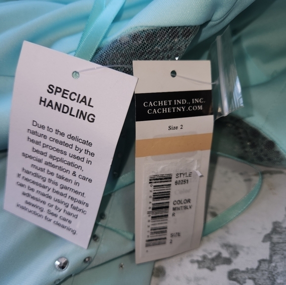 Cachet NWT Glamorous Jeweled Jersey Gown with Cutouts Color Mint Size 2 - Picture 10 of 15